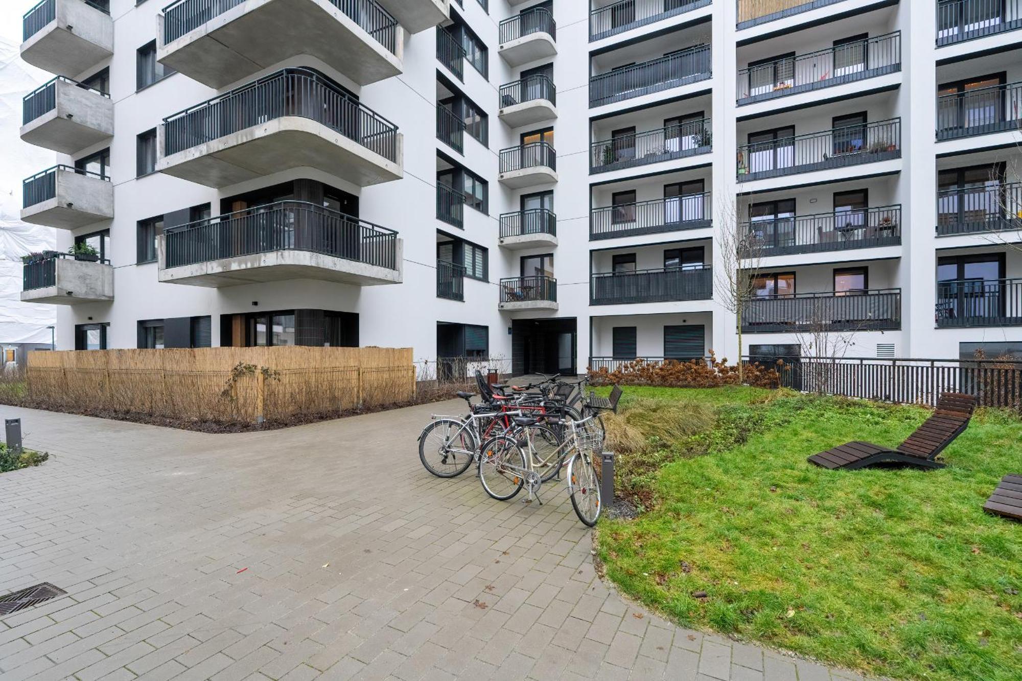 Cozy Studio With Balcony And Free Garage By Noclegi Renters Poznań Extérieur photo