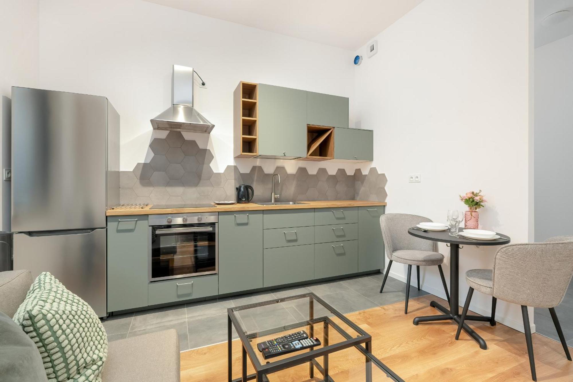 Cozy Studio With Balcony And Free Garage By Noclegi Renters Poznań Extérieur photo