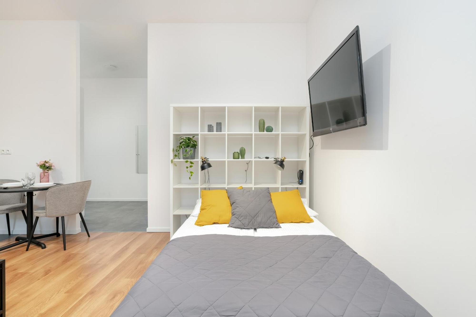 Cozy Studio With Balcony And Free Garage By Noclegi Renters Poznań Extérieur photo